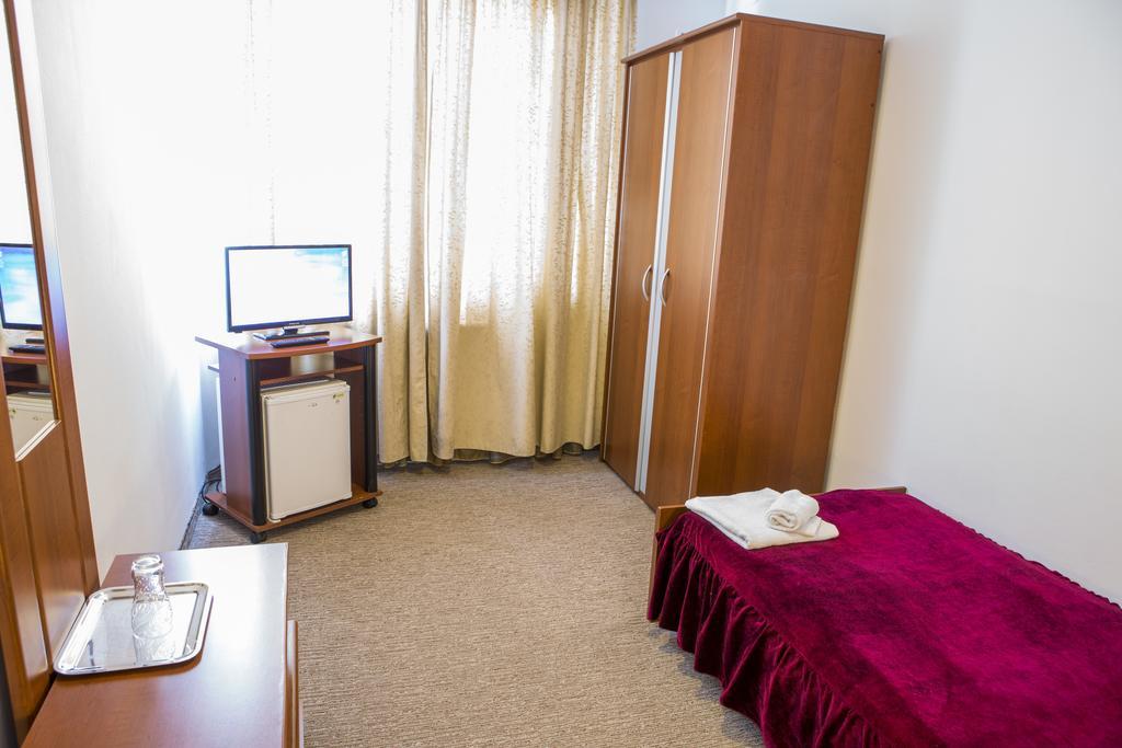 Hotel Darina Тыргу-Муреш Экстерьер фото